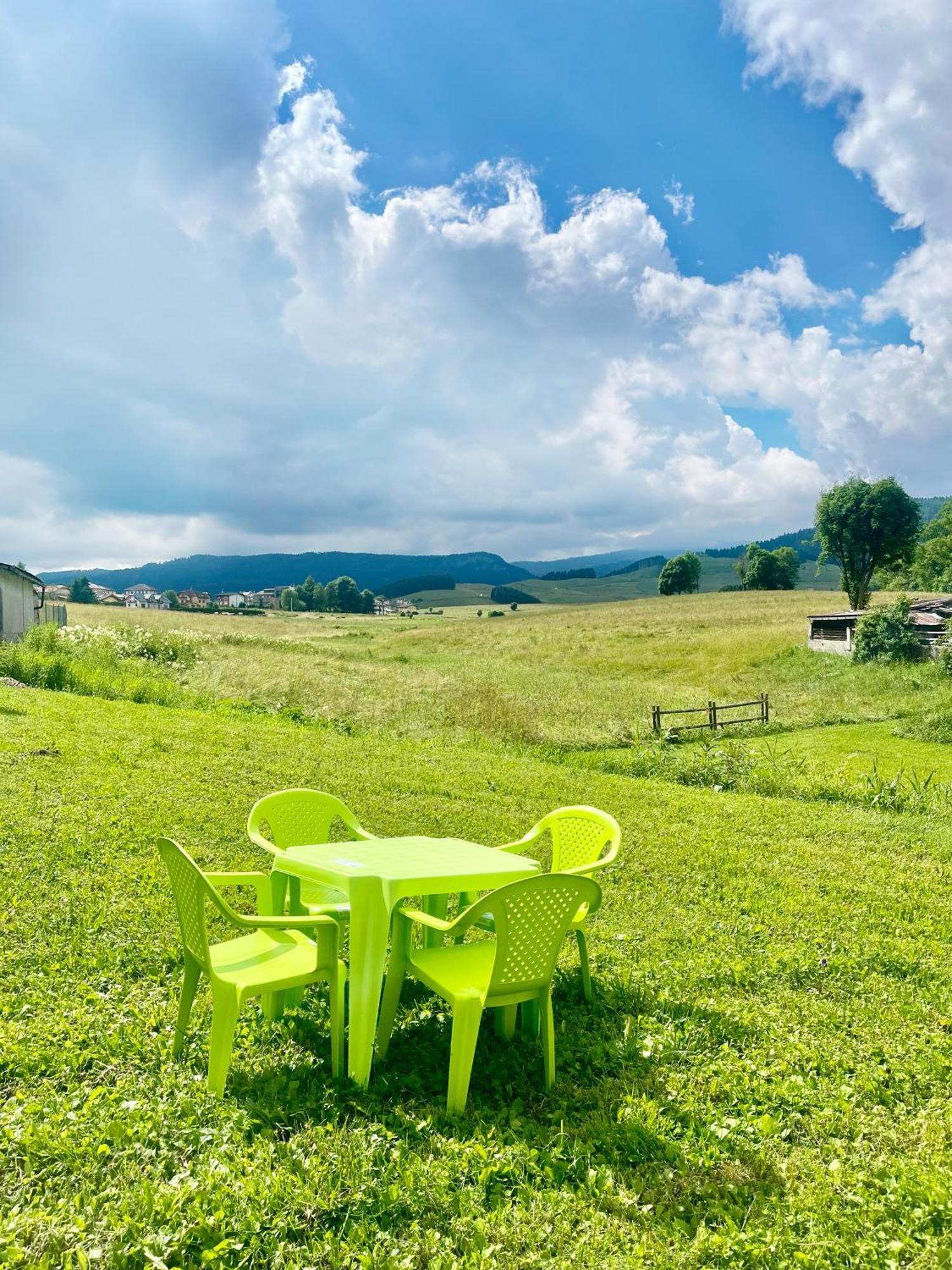 Villa Iris - La Prima Villa Vacanze Nell'Altopiano อาเซียโก ภายนอก รูปภาพ